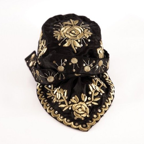 Kapica, bánáti hímzett főkötő