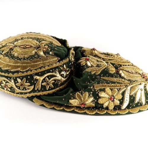 Bánáti hímzett főkötő